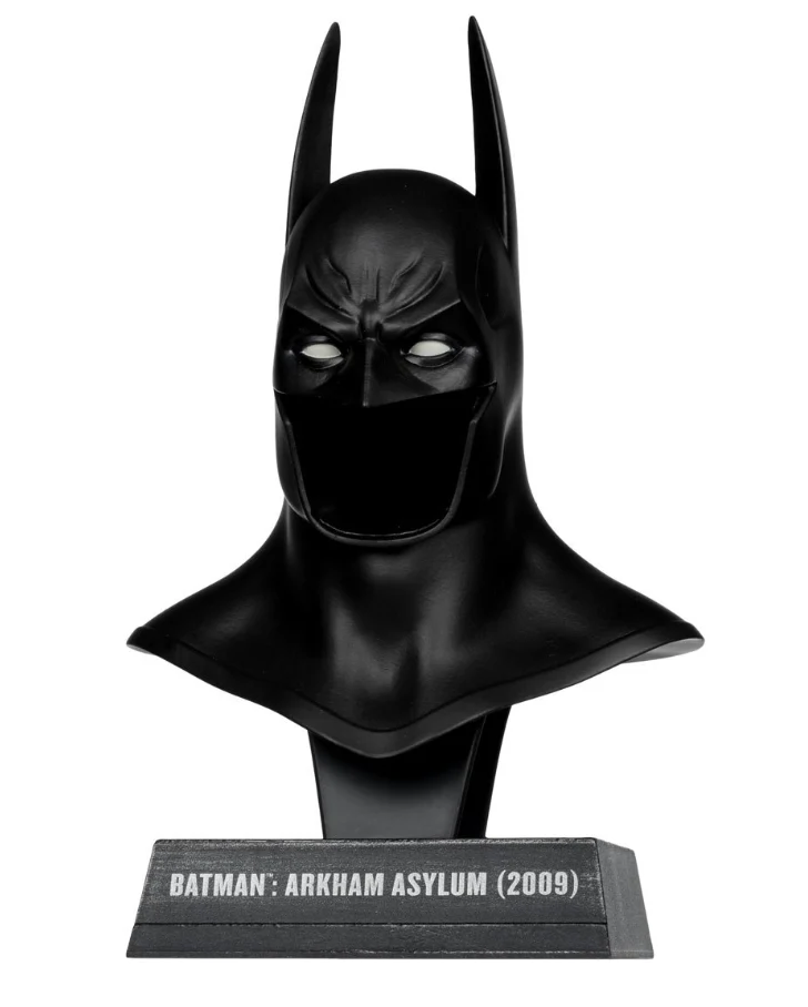 DC Direct Prop Replica Wave 3 Batman Cowl - Image 6